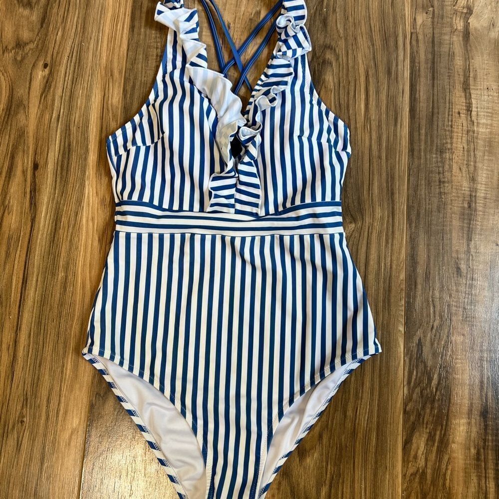 ‎Cupshe swim small
